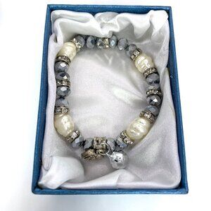 Beaded Elephant Stretch Charm Bracelet Silver Faux Pearl NIB